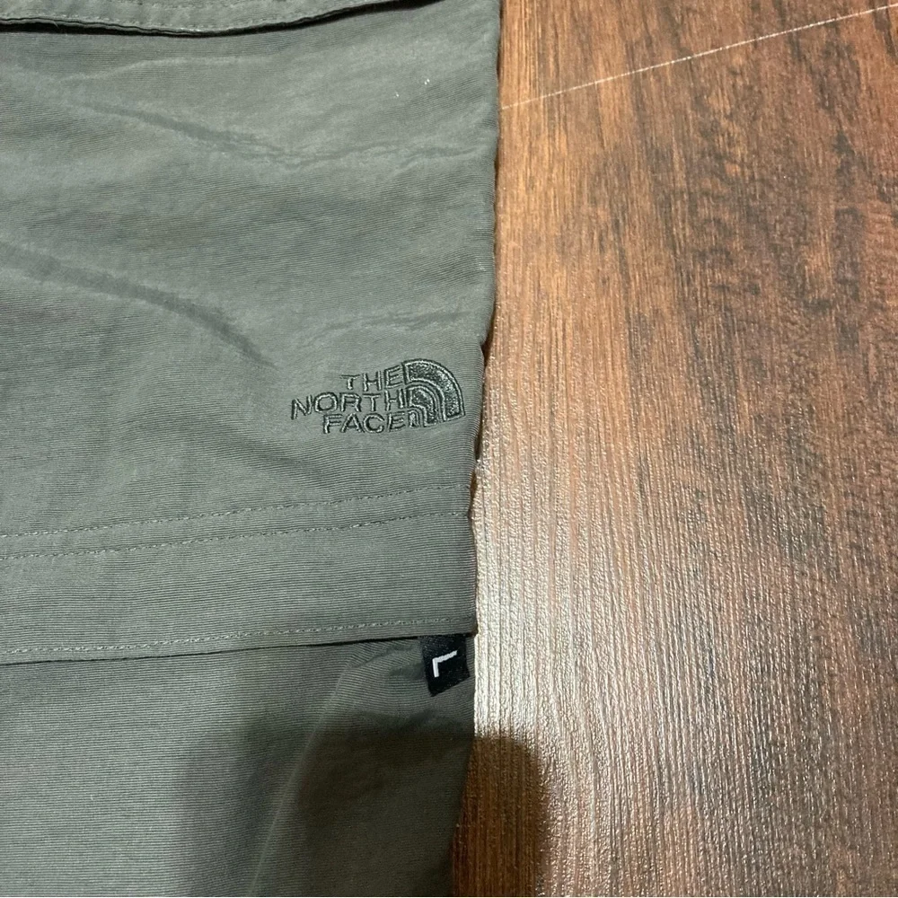 The North Face Short/Court Convertible Utility Pants plenty of pockets XXL GuC - Picture 15 of 16